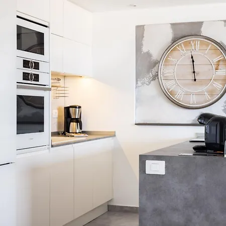 In Und Panoramablick By Interhome Daire *